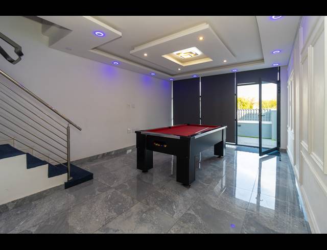 4 BEDROOM SEMI DETACHED TO LET IN PARKLANDS